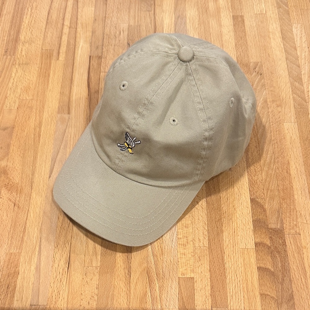 Winged Foot Golf Beige Baseball Cap with Embroidered Logo